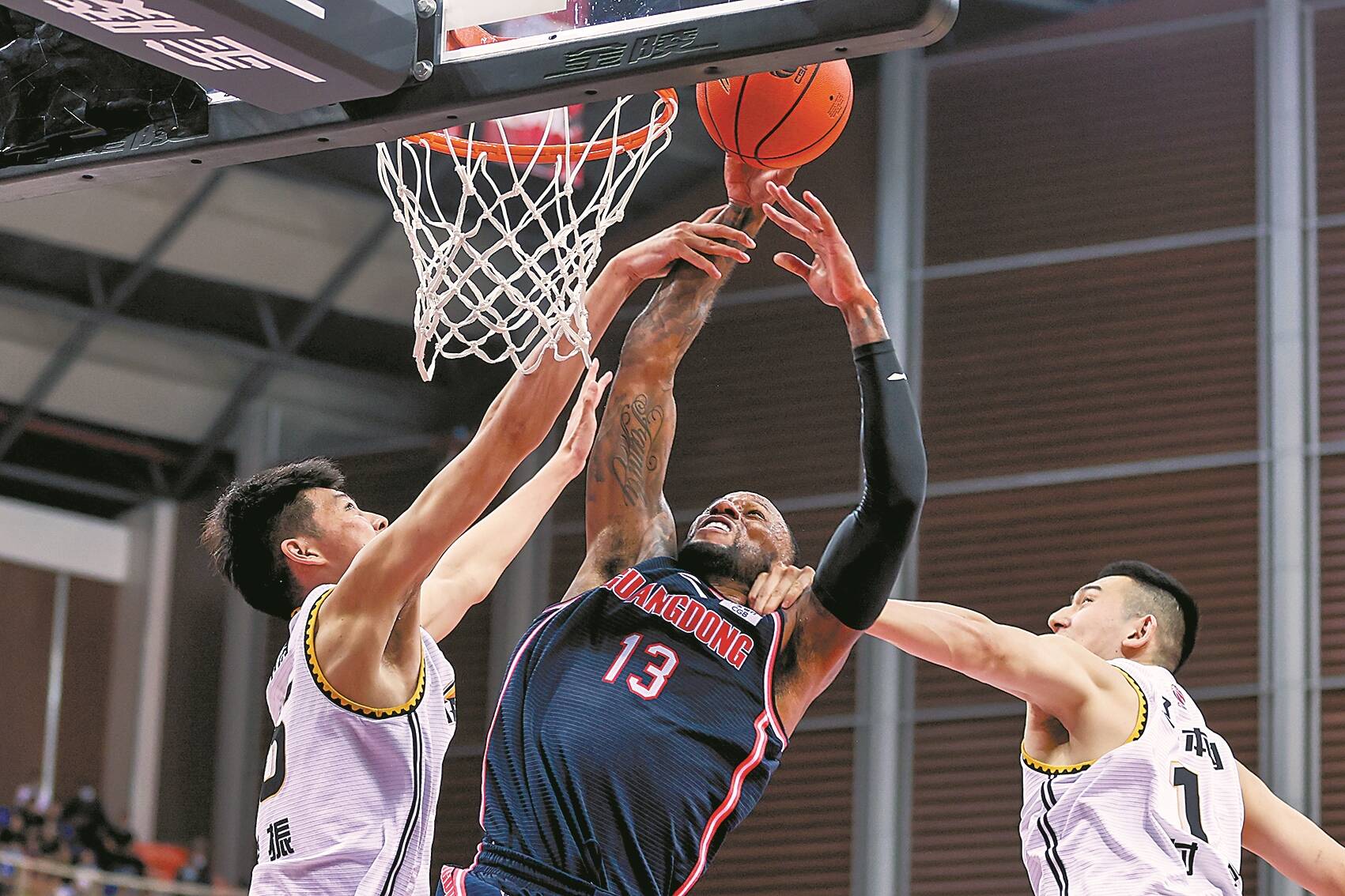 拖成己方中 拖成己方中