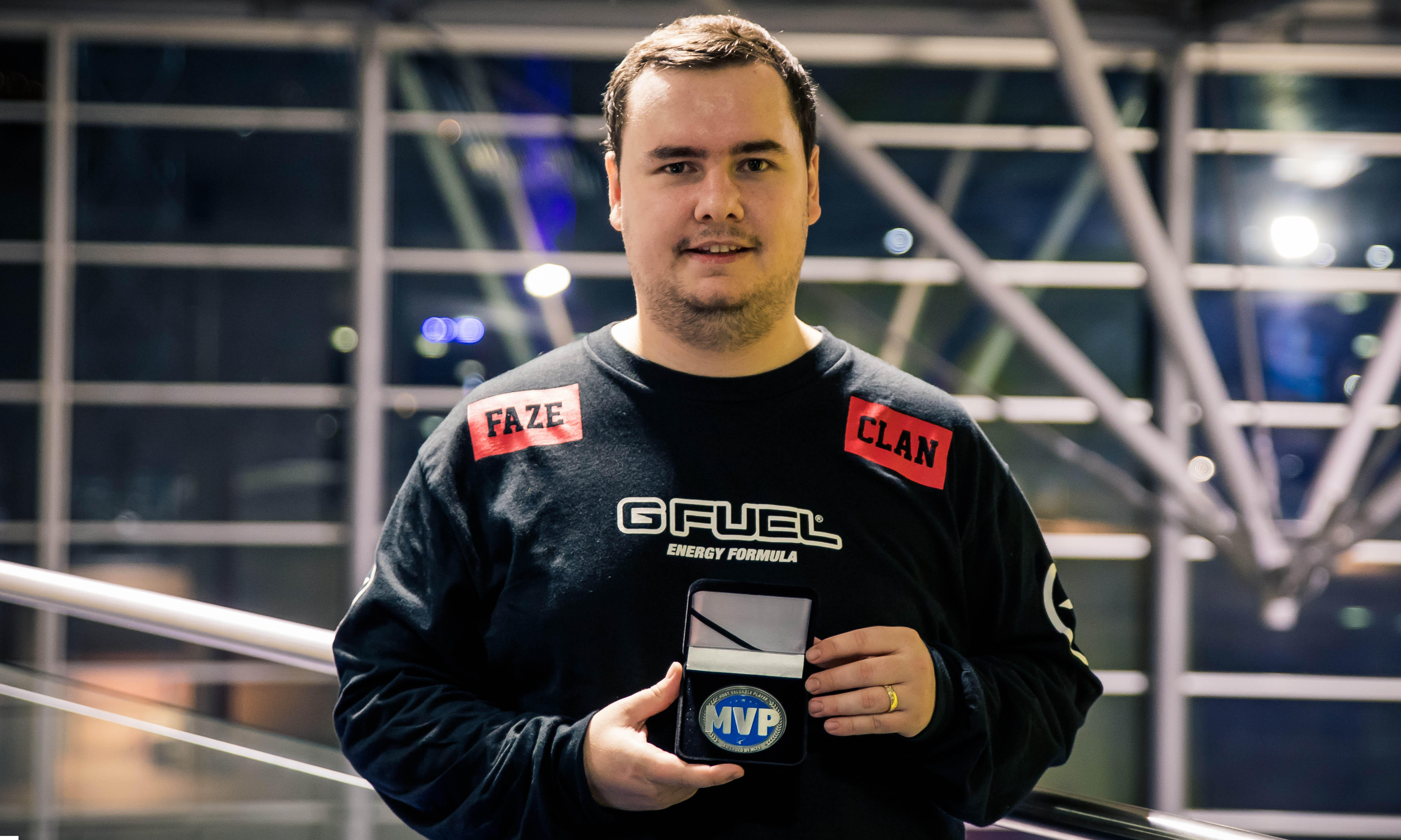 阵型紧凑 阵型紧凑